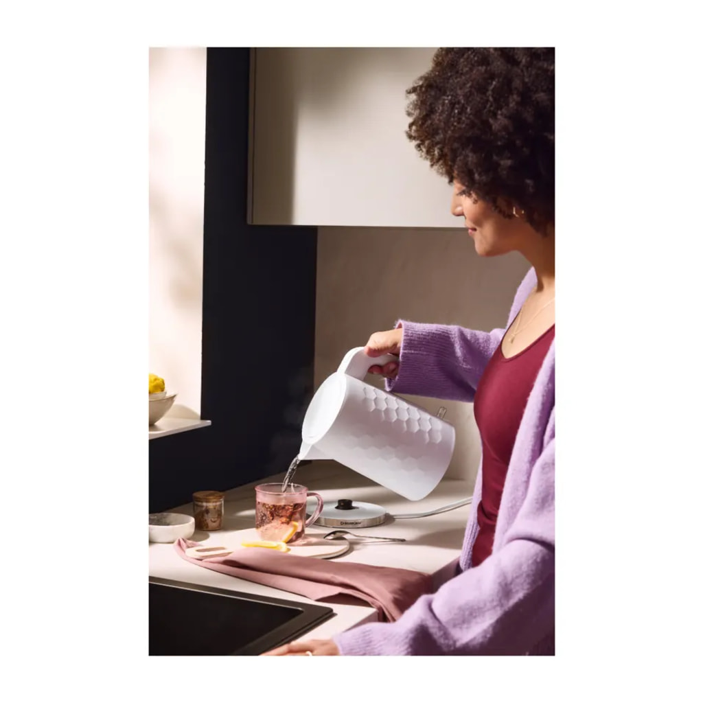 White Kettle