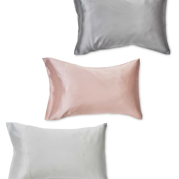 Kikton House Silk Pillowcase