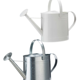 Gardenline Oval Metal Watering Can