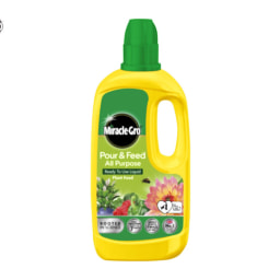 Miracle-Gro Pour & Feed