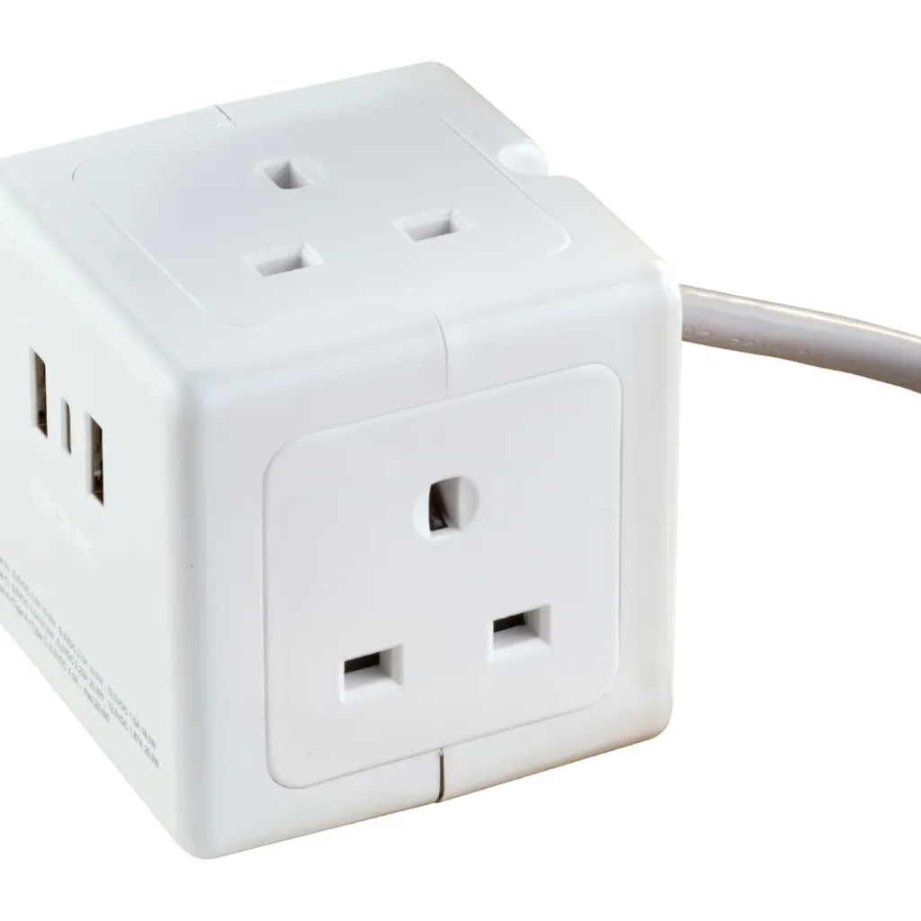 White Socket Cube With USB Ports