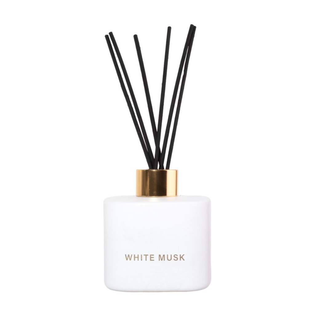 White Musk Sophisticated Embers Reed Diffuser