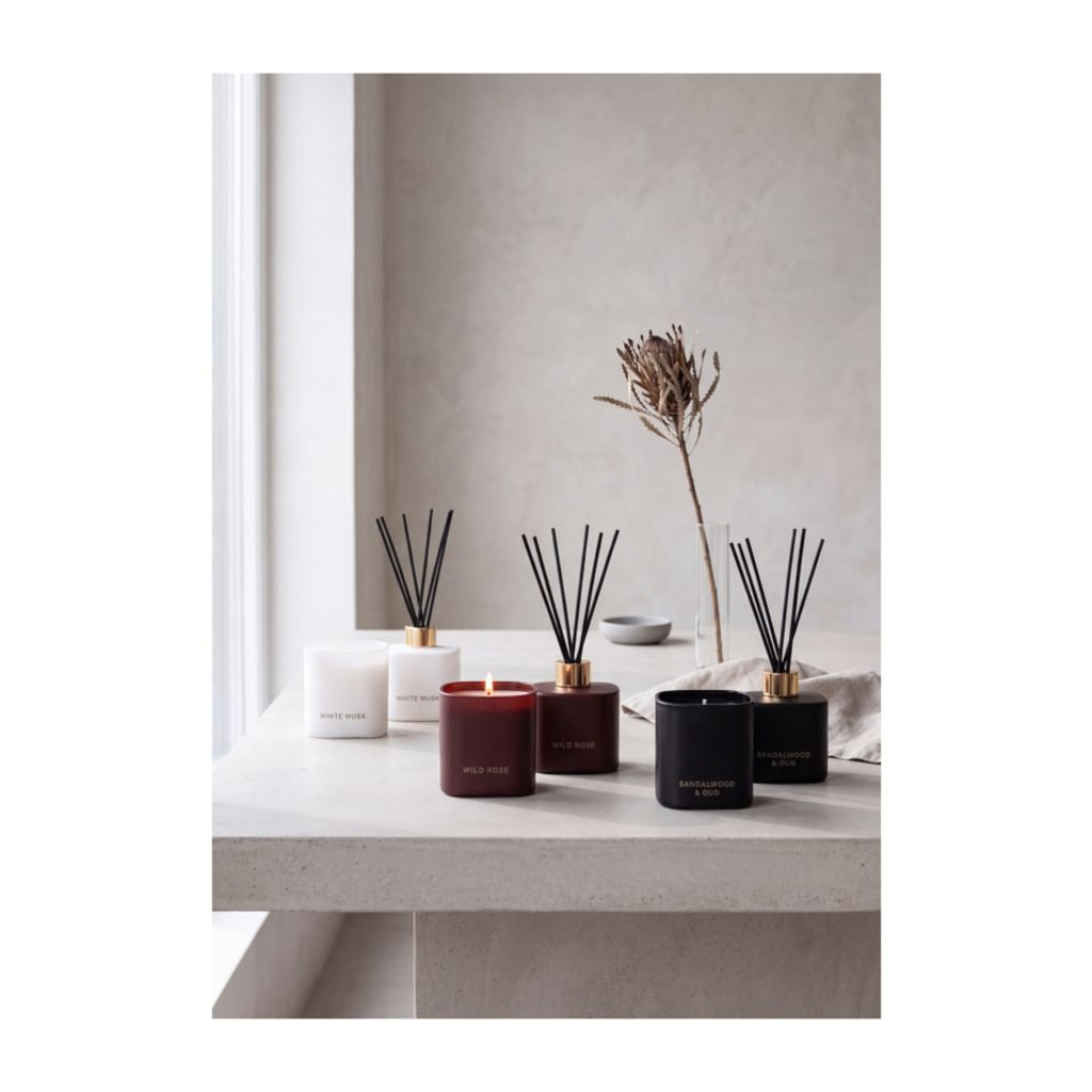 Sandalwood and Oud Sophisticated Embers Reed Diffuser